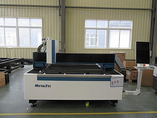 MetalTec 1530 S (1500 Вт) оптоволоконный лазерный станок для резки металла