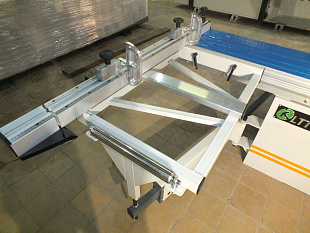 Форматно-раскроечный станок D45-2500 (Каретка 2500мм)