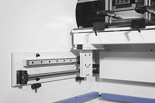 MetalTec HBM 30/1600C Листогибочные гидравлические прессы с ЧПУ контроллером TP10S