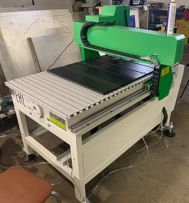 Фрезерно-гравировальный станок с ЧПУ WoodTec MH 6090 1,5 ECO