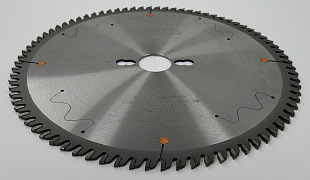 Основная пила WoodTec для форматно-раскроечных станков Ø250 х 30 x 3,2 / 2,2 Z = 80 FZ/TR
