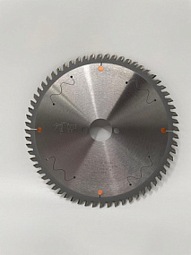 Основная пила WoodTec для форматно-раскроечных станков Ø200 х 30 x 3,2 / 2,2 Z = 64 FZ/TR