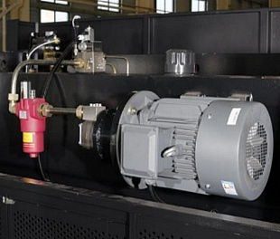 MetalTec HBM 30/1600 Листогибочные гидравлические прессы с контроллером E22