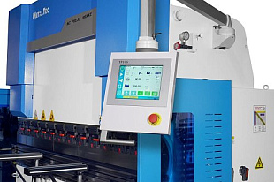 MetalTec HBM 30/1600C Листогибочные гидравлические прессы с ЧПУ контроллером TP10S