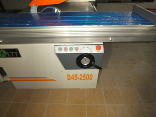 Форматно-раскроечный станок D45-2500 (Каретка 2500мм)