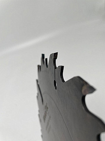 Пила дисковая Ø300 х 50 х 3,5/2,2 Z = 18 + 18 + 4 WoodTec