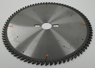 Основная пила WoodTec для форматно-раскроечных станков Ø250 х 30 x 3,2 / 2,2 Z = 80 FZ/TR