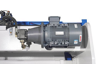 MetalTec HBM 30/1600C Листогибочные гидравлические прессы с ЧПУ контроллером TP10S