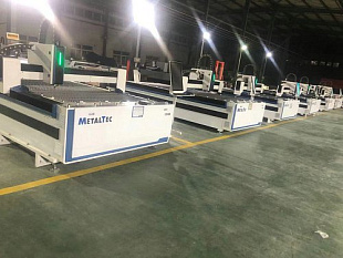 MetalTec 1530B (3000 Вт) оптоволоконный лазерный станок для резки металла