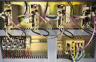 Фрезерный станок с ЧПУ Beaver 3021 AVST8-2H