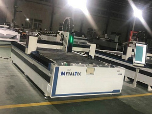 MetalTec 1530B (3000 Вт) оптоволоконный лазерный станок для резки металла